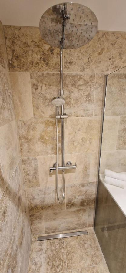 Bel & Ancien Appartement T3 Renove Dans Sartene Exterior photo